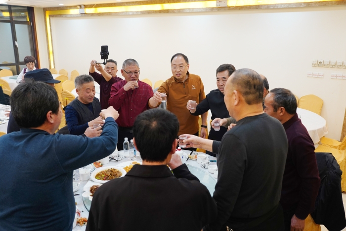 万赢娱乐工业举行退休职工答谢宴-万赢娱乐要闻-万赢娱乐